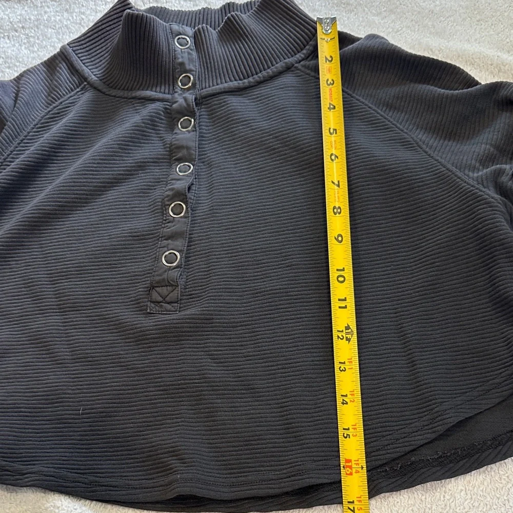 NWOT -FP Movement- Black Ribbed Women's cropped Sweater size XS - Picture 3 of 9